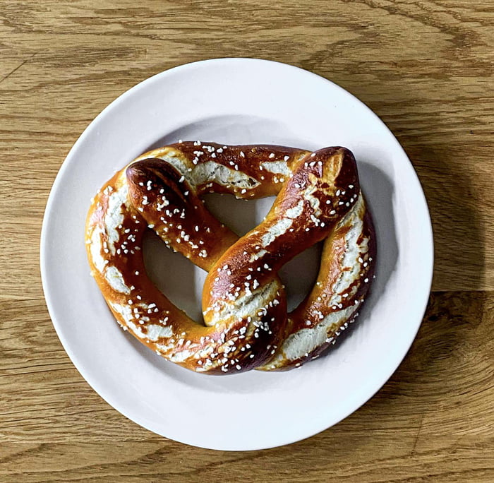 Pretzels with a baked baking soda bath 9GAG