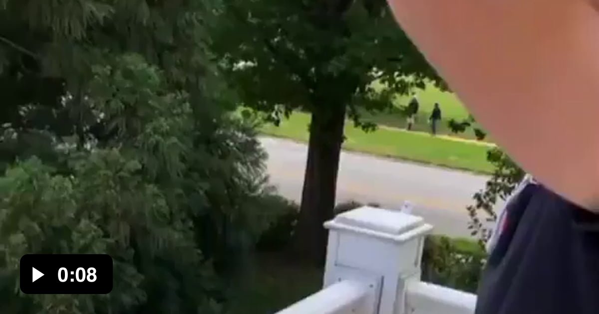 Throwing out a TV 9GAG