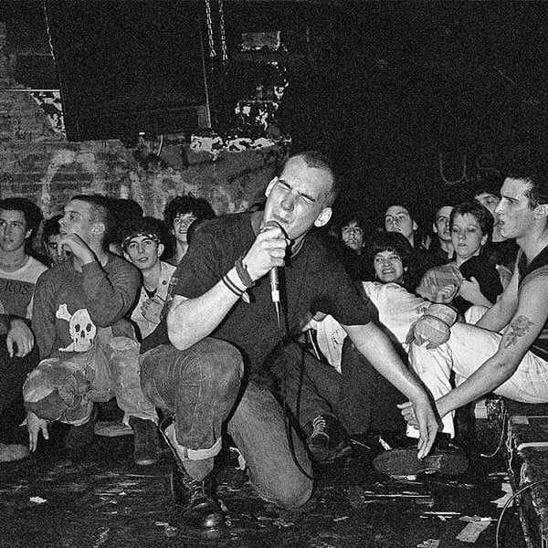 Minor Threat at CBGBs - 1982 - 9GAG