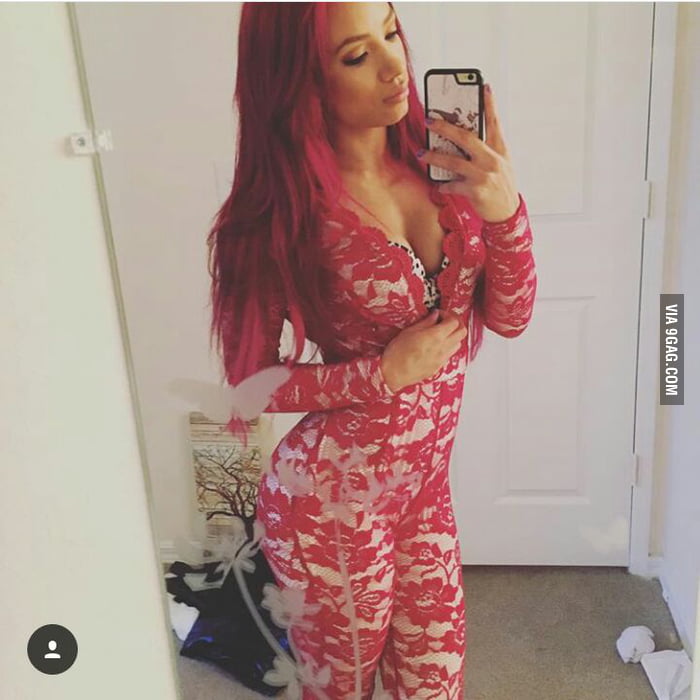 Sasha know. Sasha Banks Dress. Sasha Paige. Sasha Banks hot Dress. Саша Demoxepam Инстаграм.