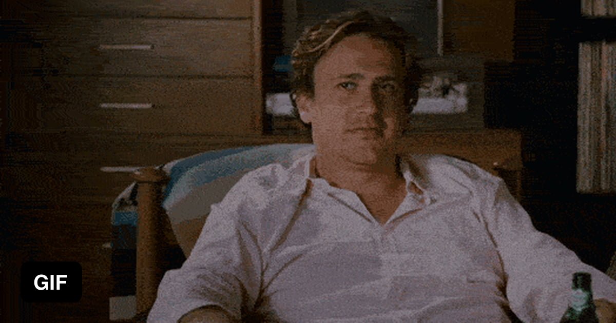 Гиф довольный. Gif довольный. Довольный парень гиф. Довольный человек гиф. Я доволен гиф.