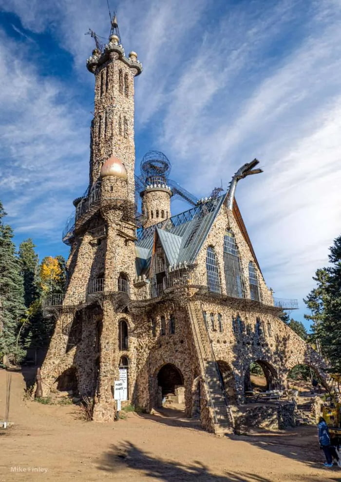 Bishop Castle, Castle build by one dude in Colorado - 9GAG