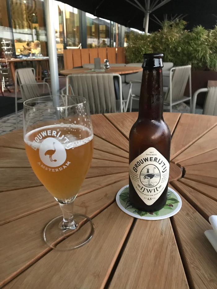 Years ago I had the best Weisse beer in Ámsterdam and I cannot remember