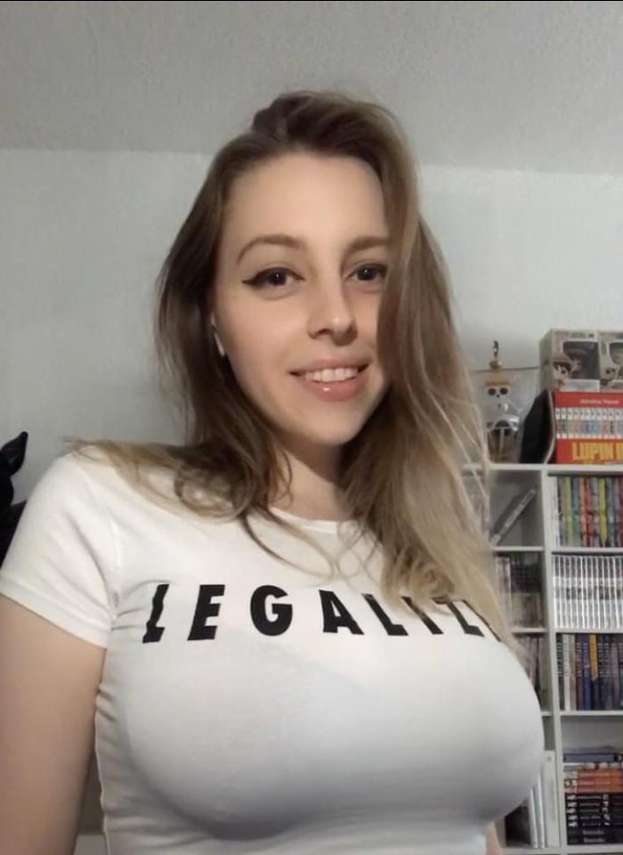 Legalize 9GAG