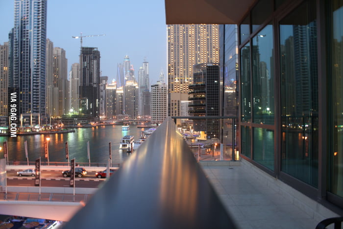 View of an ordinary hotel room in dubai - 9GAG