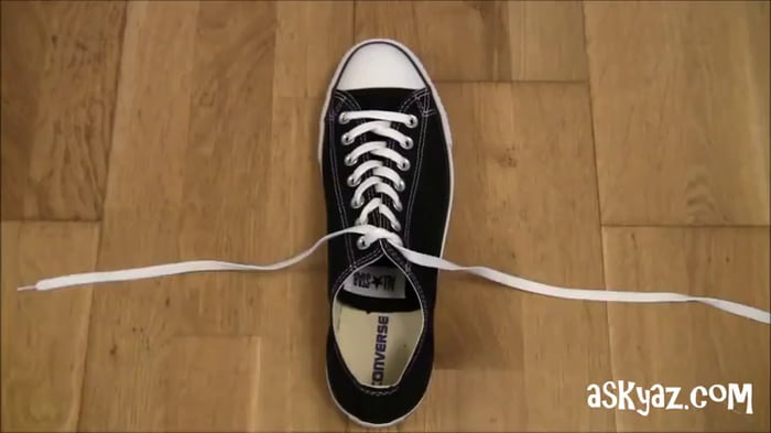 How to tie your shoes in less than one second - The resulting knot is ...