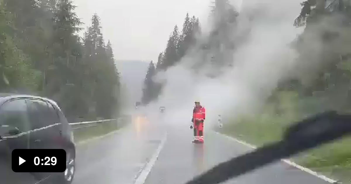 Asphalt paving in the rain 9GAG