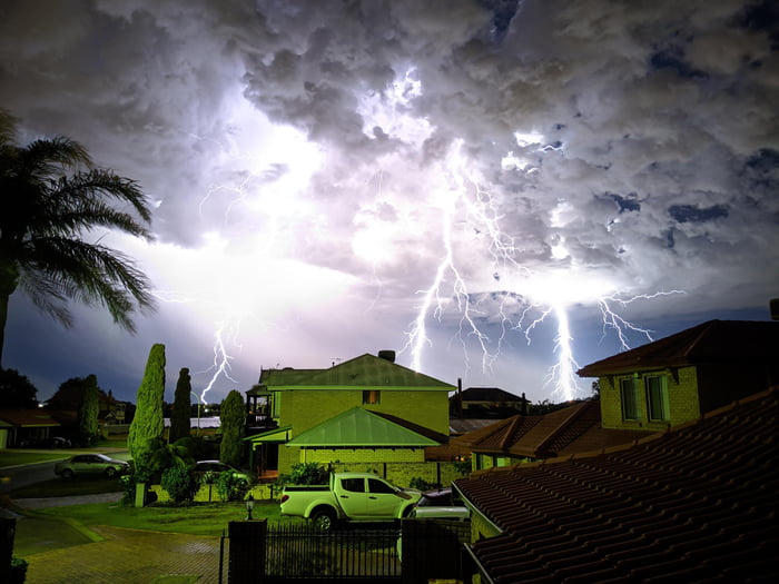 Perfectly captured photo of storms in Australia - 9GAG