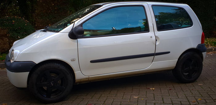 Meaty Twingo. Twingo tuning at it's best, since you can't really do ...