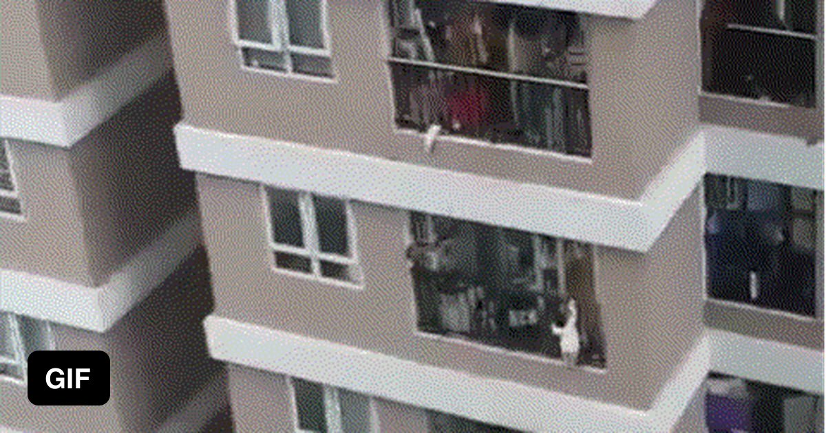 A 3-year-old girl who fell from the 12th floor to the ground was ...