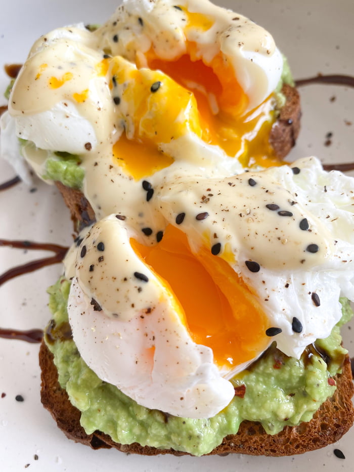 Homemade Eggs Bene & Smashed Avo - 9GAG