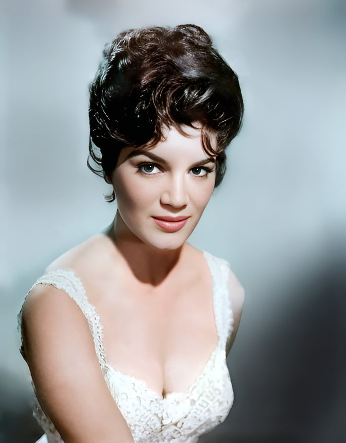 Connie Francis 1964 9GAG