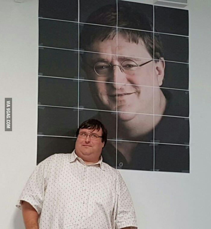 Gabe Newell, our lord and saviour - 9GAG