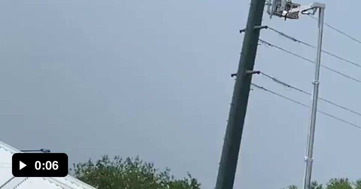 Stringing power lines with a helicopter 9GAG