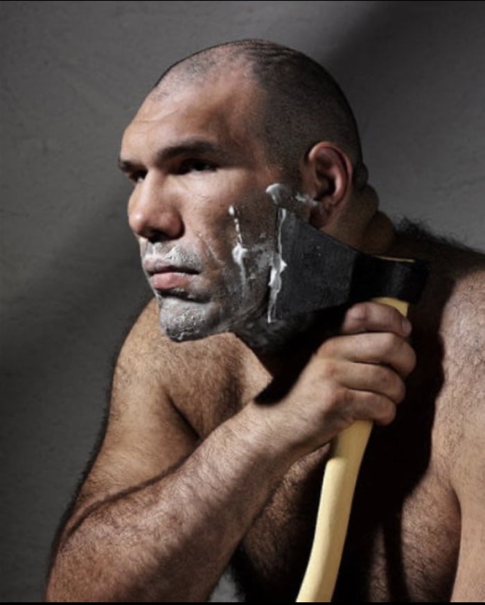 Dan Bilzerian Shaving His Beard 9gag
