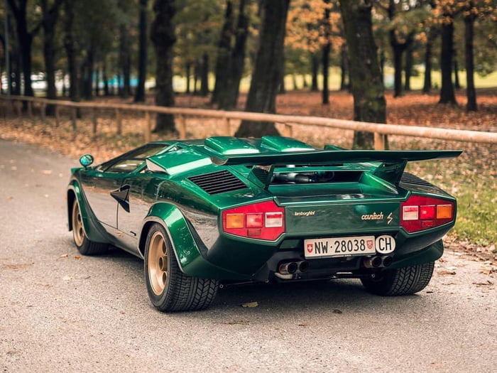 green countach