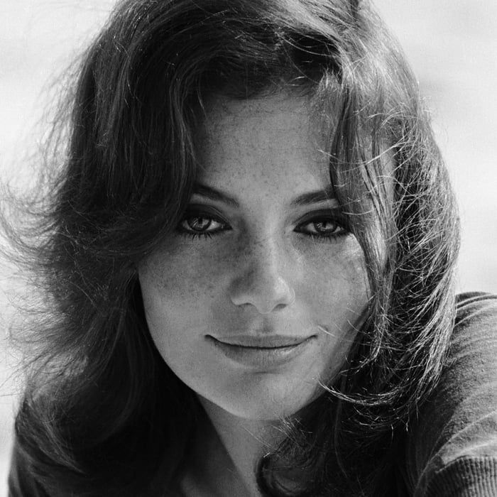 Jacqueline Bisset, 1960s - 9GAG