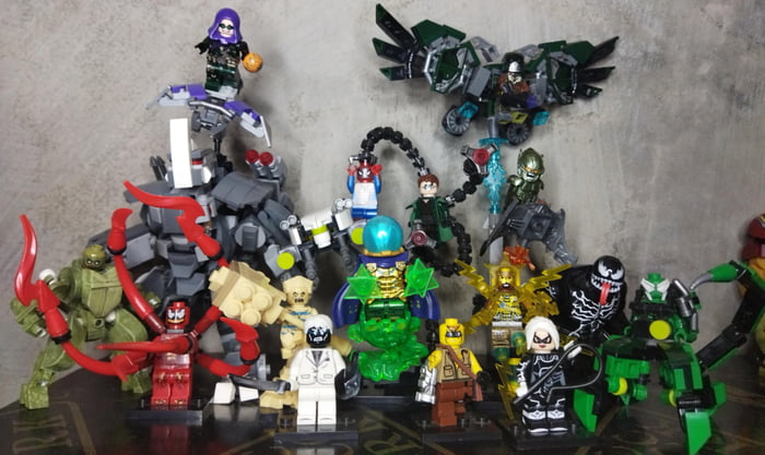 the minifigures store