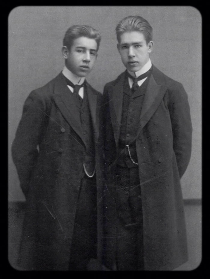 Danish physicist Niels Bohr (right), together with his brother (1900s ...