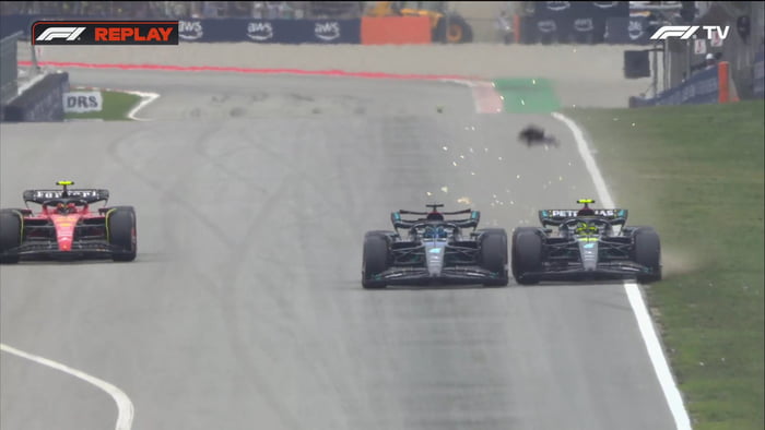 2016 Rosberg Hamilton flashback intensifies - 9GAG
