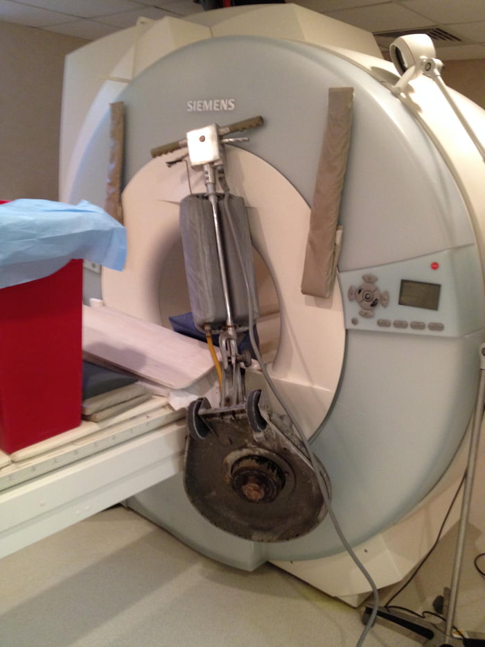 Floor Buffer Caught in an MRI Machine's 9GAG