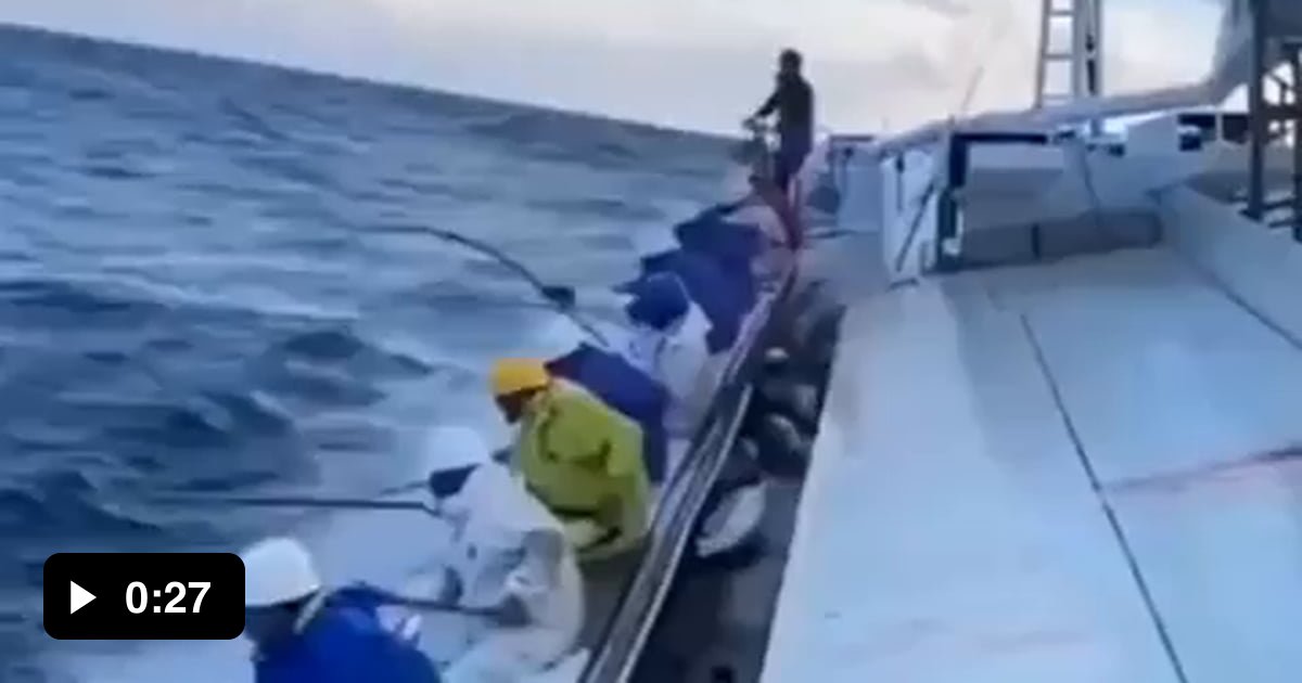 Just another day on the job - 9GAG