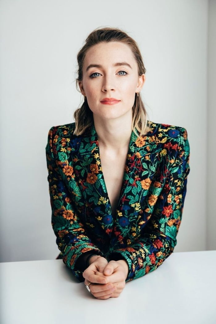 Saoirse Ronan - 9GAG