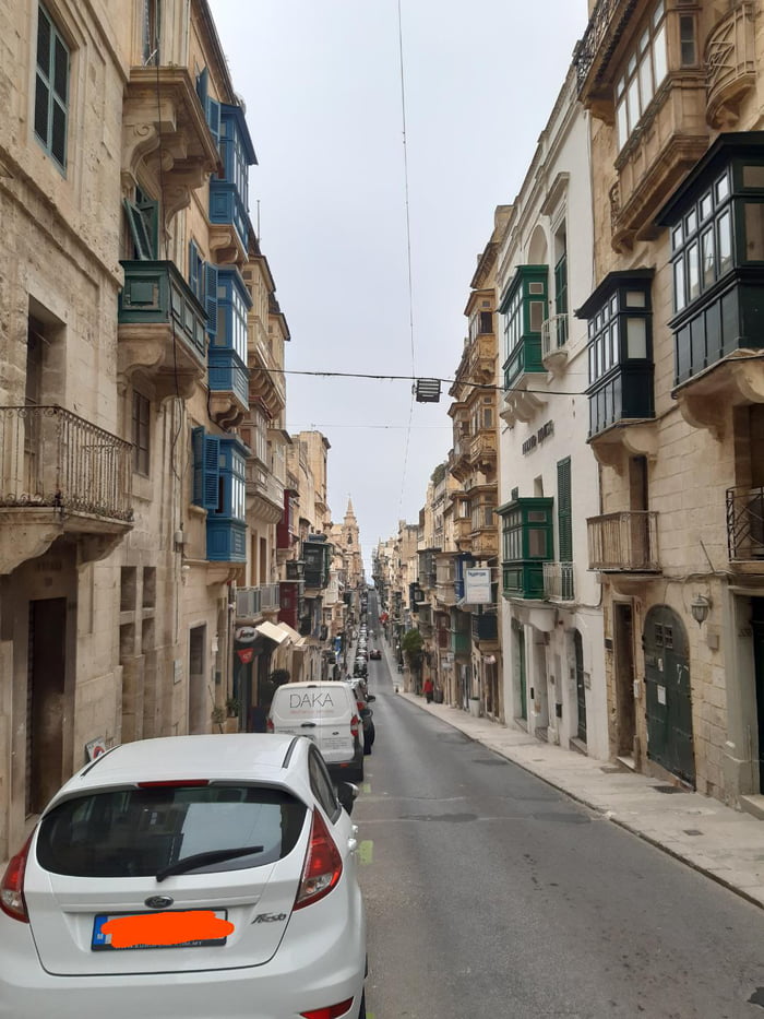 Valetta malta 9gag
