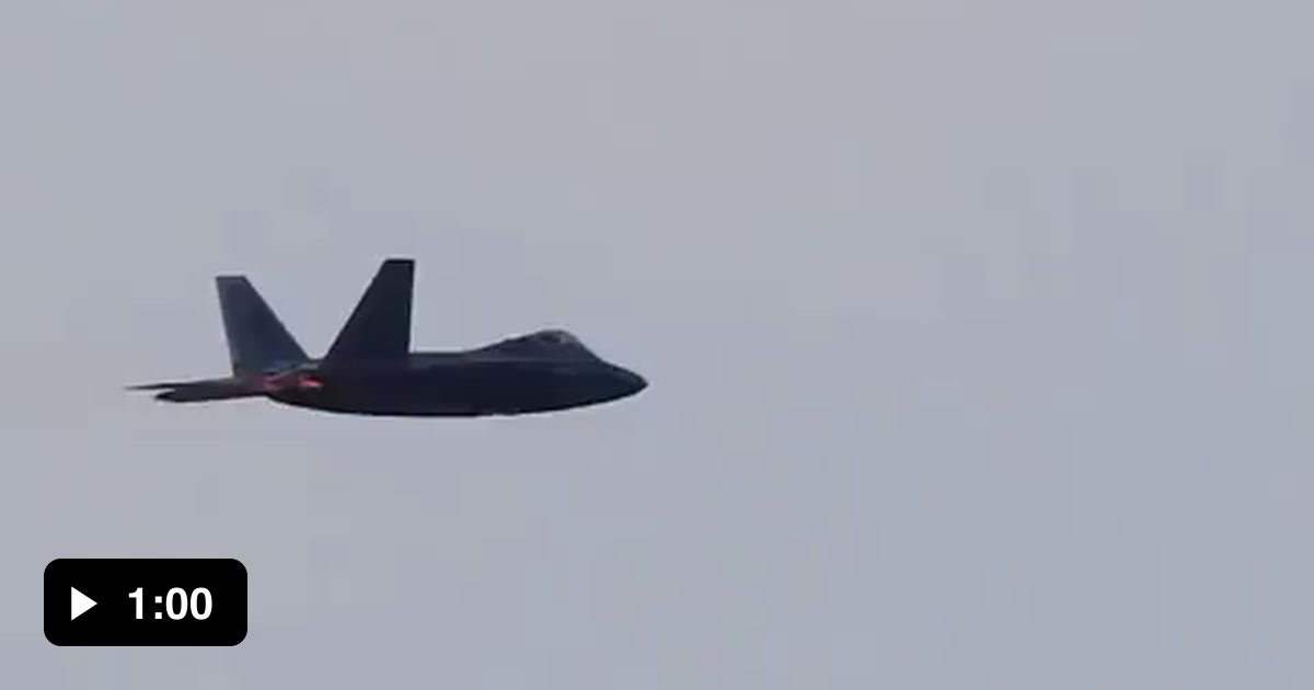 F22 pilot demonstrates a minimum radius turn followed by Jturn