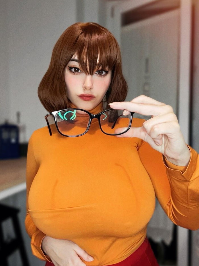 Busty Velma 9GAG