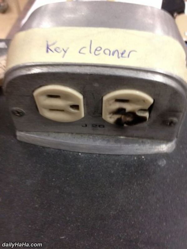 Auto Key Cleaner Key Cleaner... - 9GAG