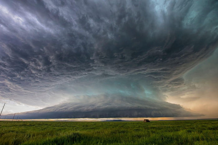 Giant supercell in Montana, USA. It grew from a small storm into this ...