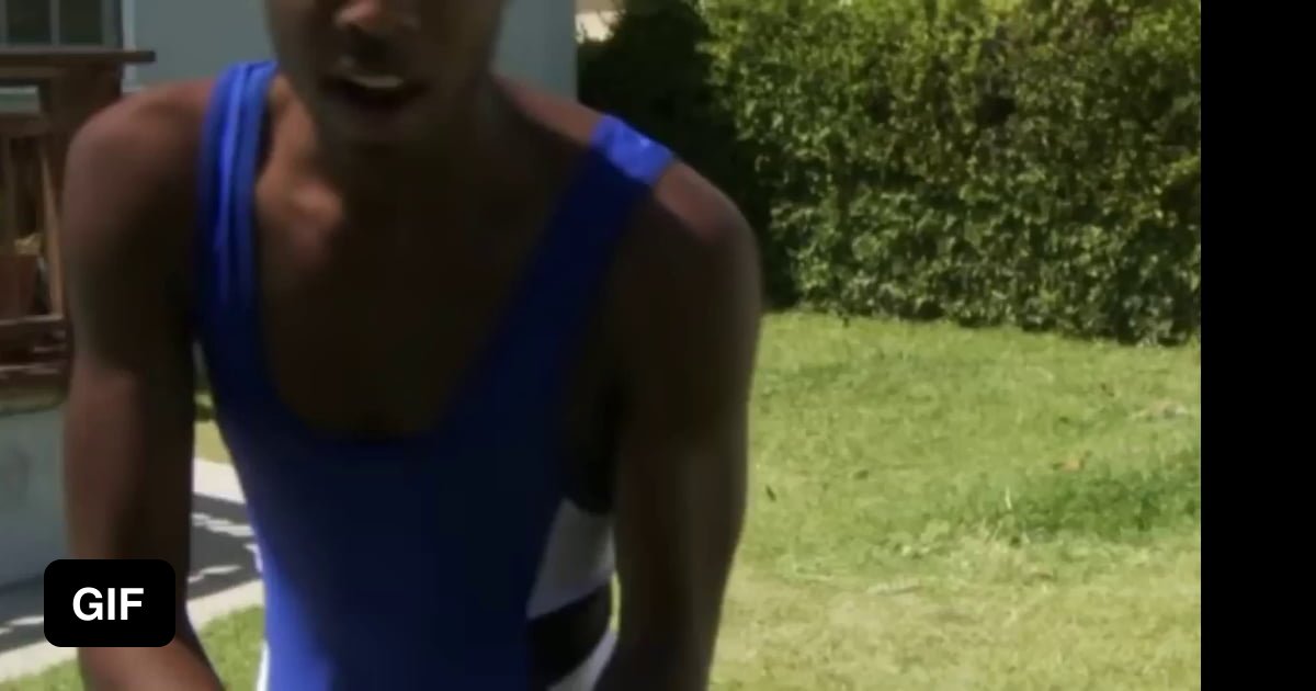 Guy Catches Laptop With His Butt 9GAG