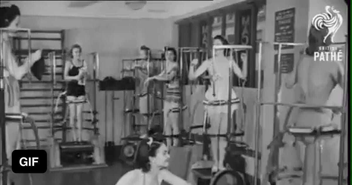 Women's gym 1940 9GAG