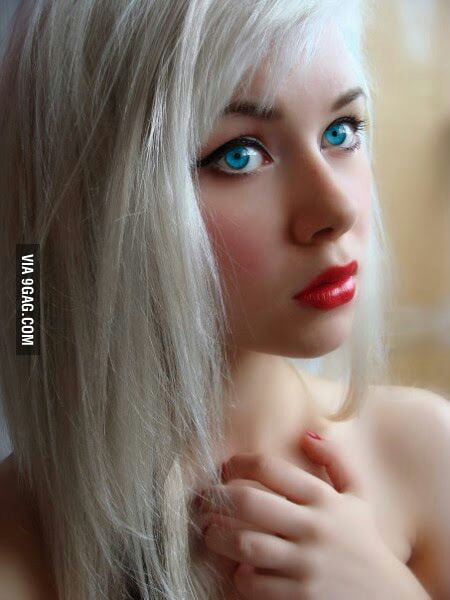 00076 Albina Girl 9GAG