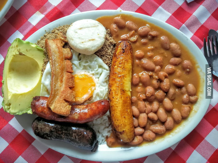 Bandeja Paisa, popular meal in Colombian cuisine - 9GAG