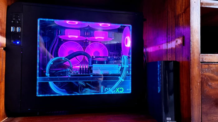 Under TV media PC build. Perfect fit. - 9GAG