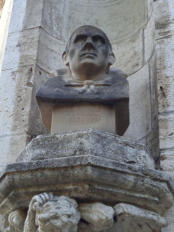 Statue Of The Real Dracula B La Lugosi Actor In Budapest Hungary