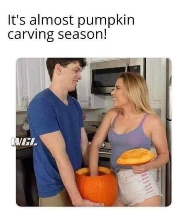 Aubrey Sinclair Likes This Pumpkin 9gag