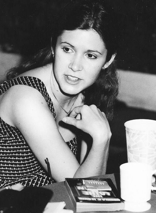 Carrie Fisher circa 1976 - 9GAG