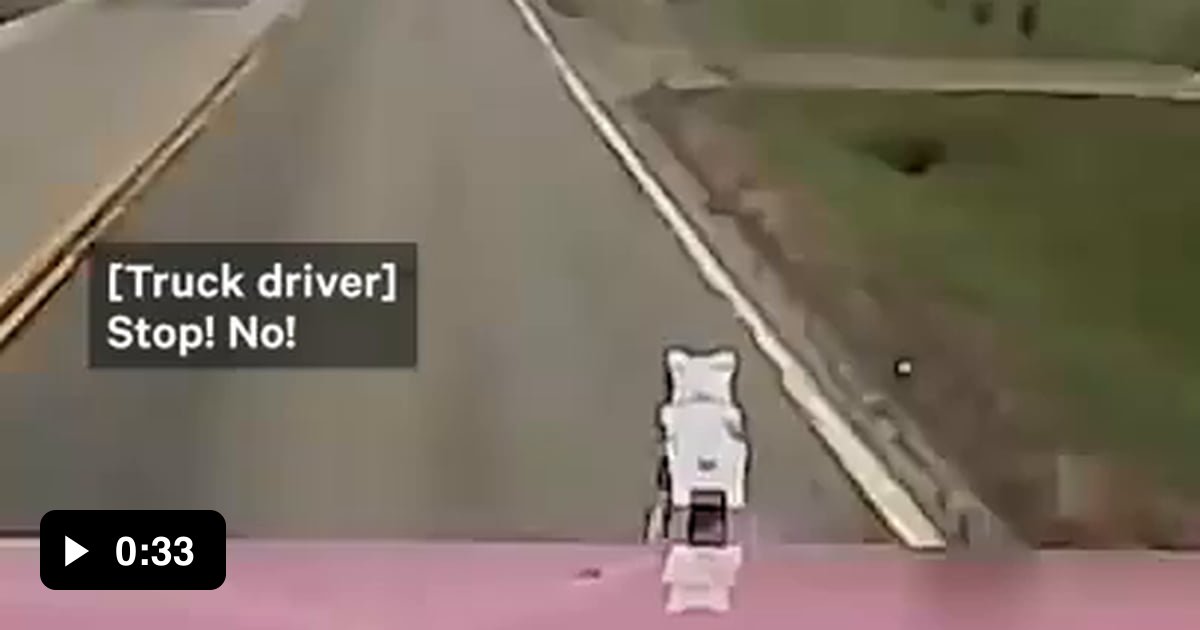 Truck Narrowly Misses School Bus After Brakes Fail - 9GAG