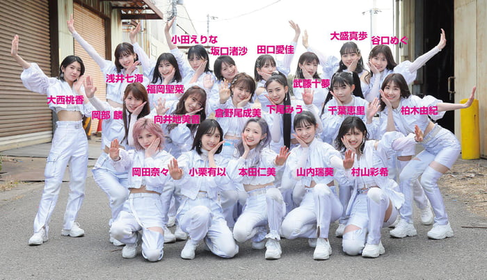 2223 Akb48 Staff Twitter Update With Senbatsu Members Center Tomi 9gag