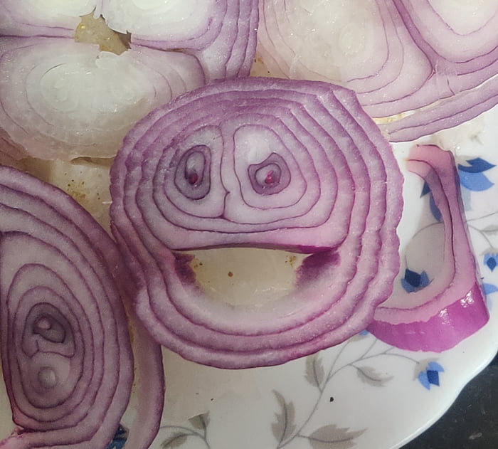 I was cutting an Onion and it turned out to be somewhat like a troll ...