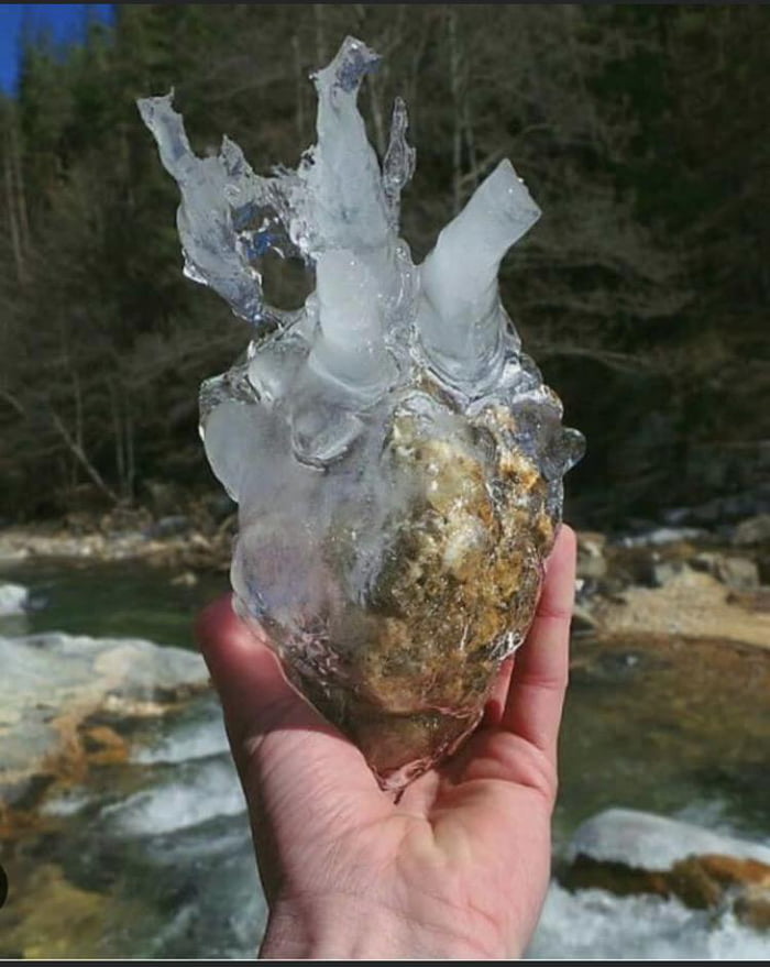 Rock Ice Formed Heart 9GAG   Aj90AeQ 700b 