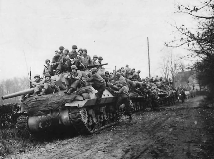 30th Infantry Division and 823rd Tank Destroyer Battalion M10 in ...