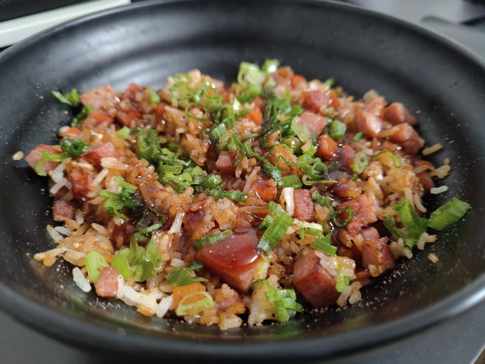 Spam fried rice with peas, carrots and green onions 9GAG