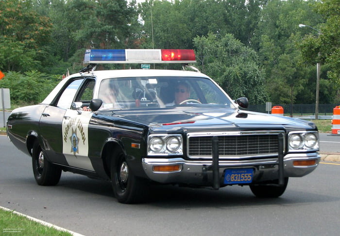 1973 Dodge Polara - 9GAG