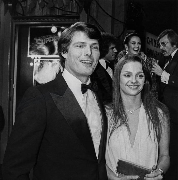 Christopher Reeve and Lynda Carter a few feet apart .was BVS in ...