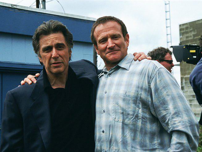 2001: Al Pacino and Robin Williams on the set of Insomnia - 9GAG