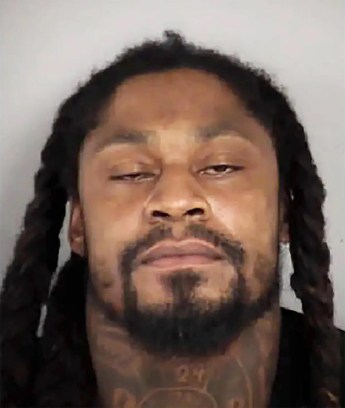 NFL Player Marshawn Lynch’s DUI mugshot 9GAG